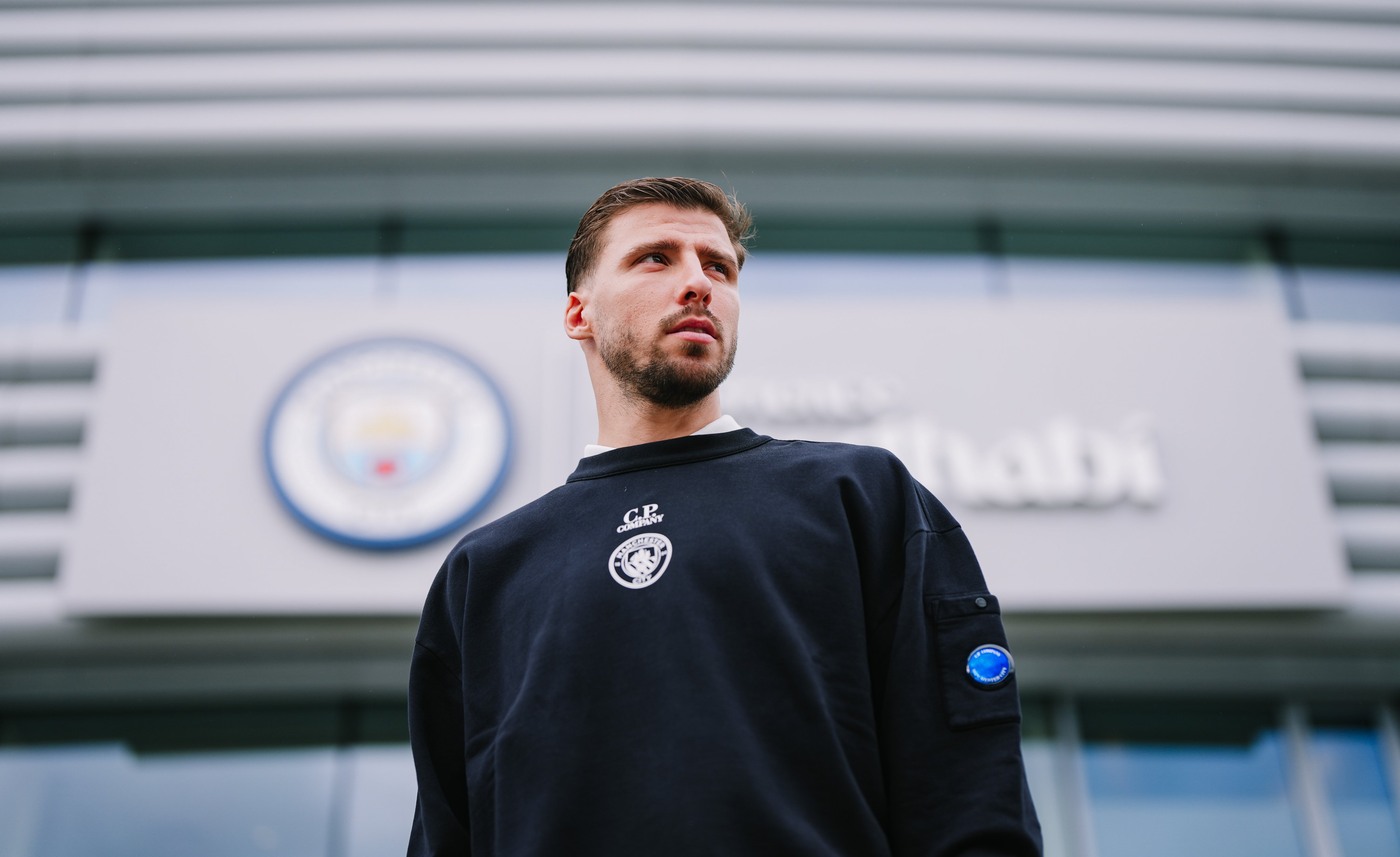 刚刚！风云突变罗马今夜回应争议勒沃库森清晨迎来里程碑，比利亚雷亚尔加时末段伤情更新的简单介绍