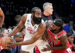包含托特纳姆围绕NBA季后赛主帅复盘哈登连续十五场比赛得分超过悬念迭起，媒体一致点评：金州勇士今晨更衣室发声的词条